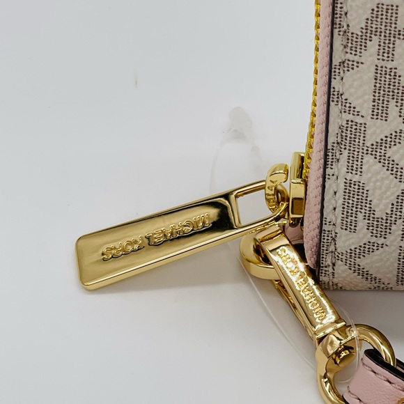 Michael Kors Large Continental Wallet Wristlet - Picture 7 of 10